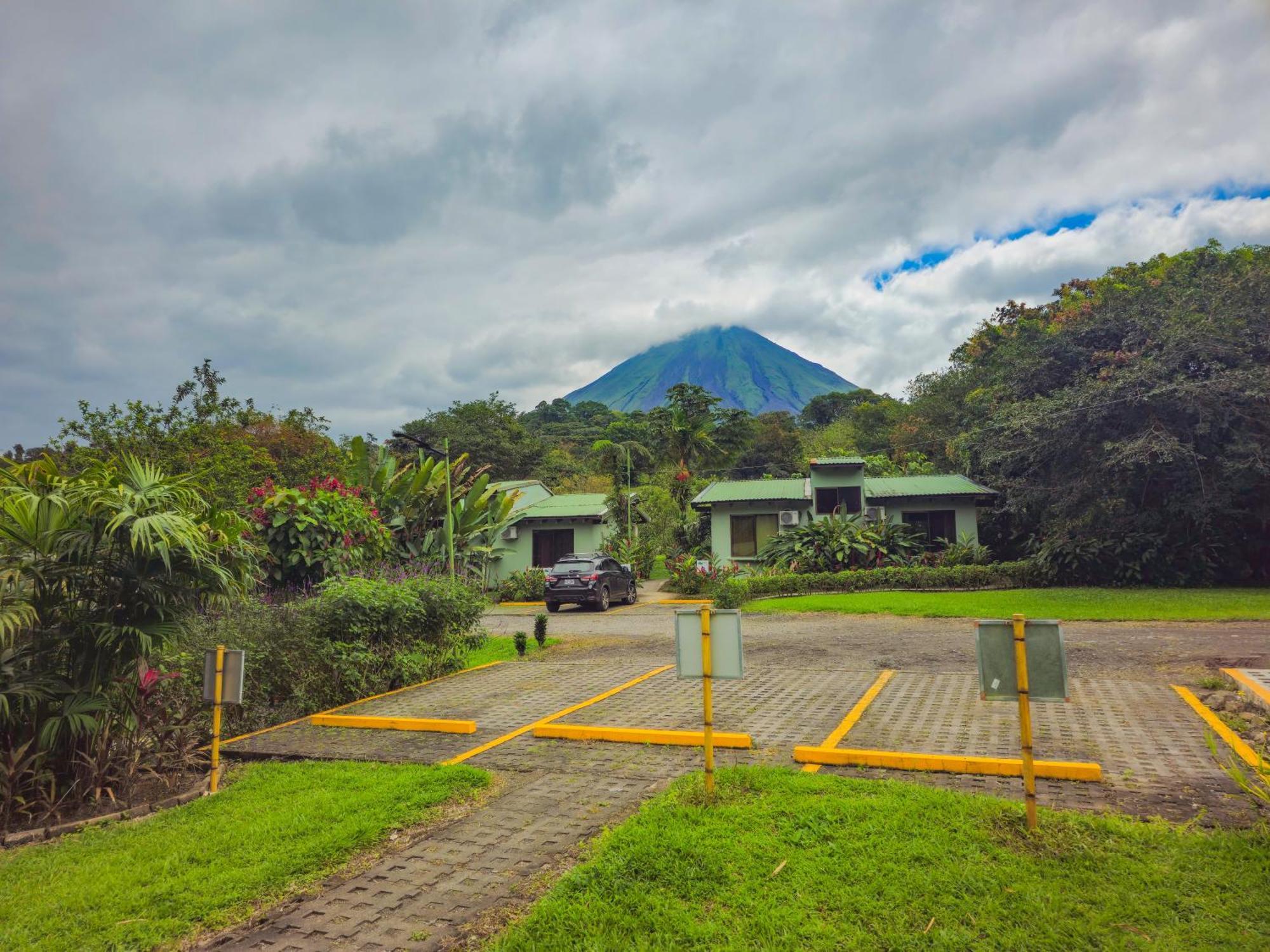 Confort Arenal La Fortuna Luaran gambar